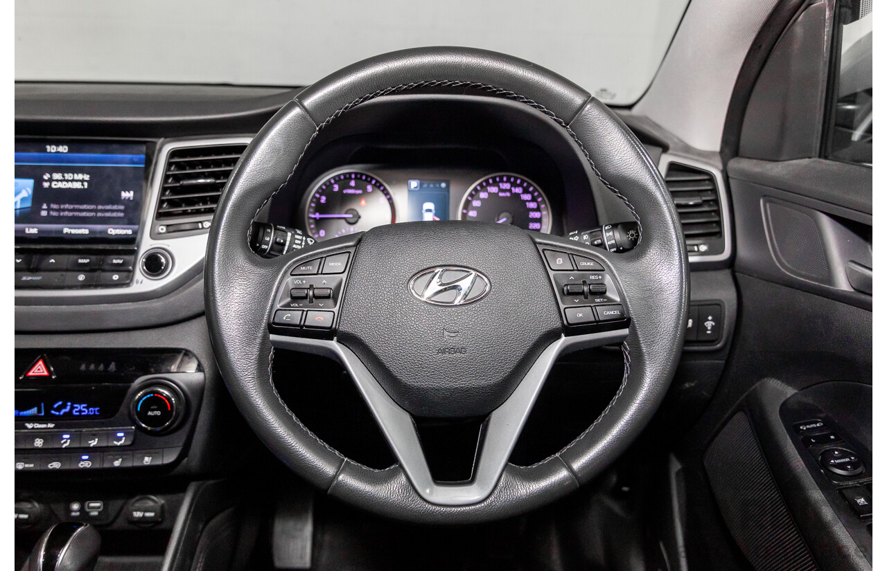 05/2016 Hyundai Tucson Highlander (AWD) TLE 4d Wagon Platinum Silver Metallic Turbo 1.6L