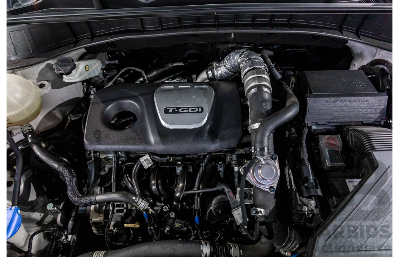 05/2016 Hyundai Tucson Highlander (AWD) TLE 4d Wagon Platinum Silver Metallic Turbo 1.6L