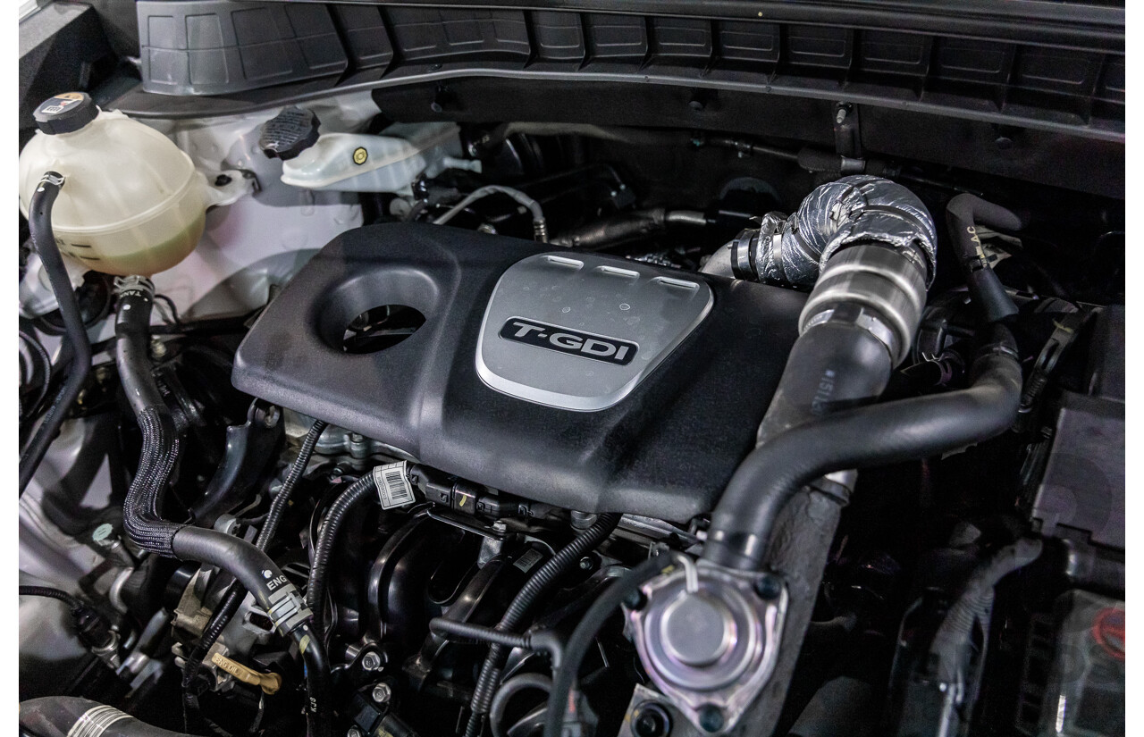 05/2016 Hyundai Tucson Highlander (AWD) TLE 4d Wagon Platinum Silver Metallic Turbo 1.6L