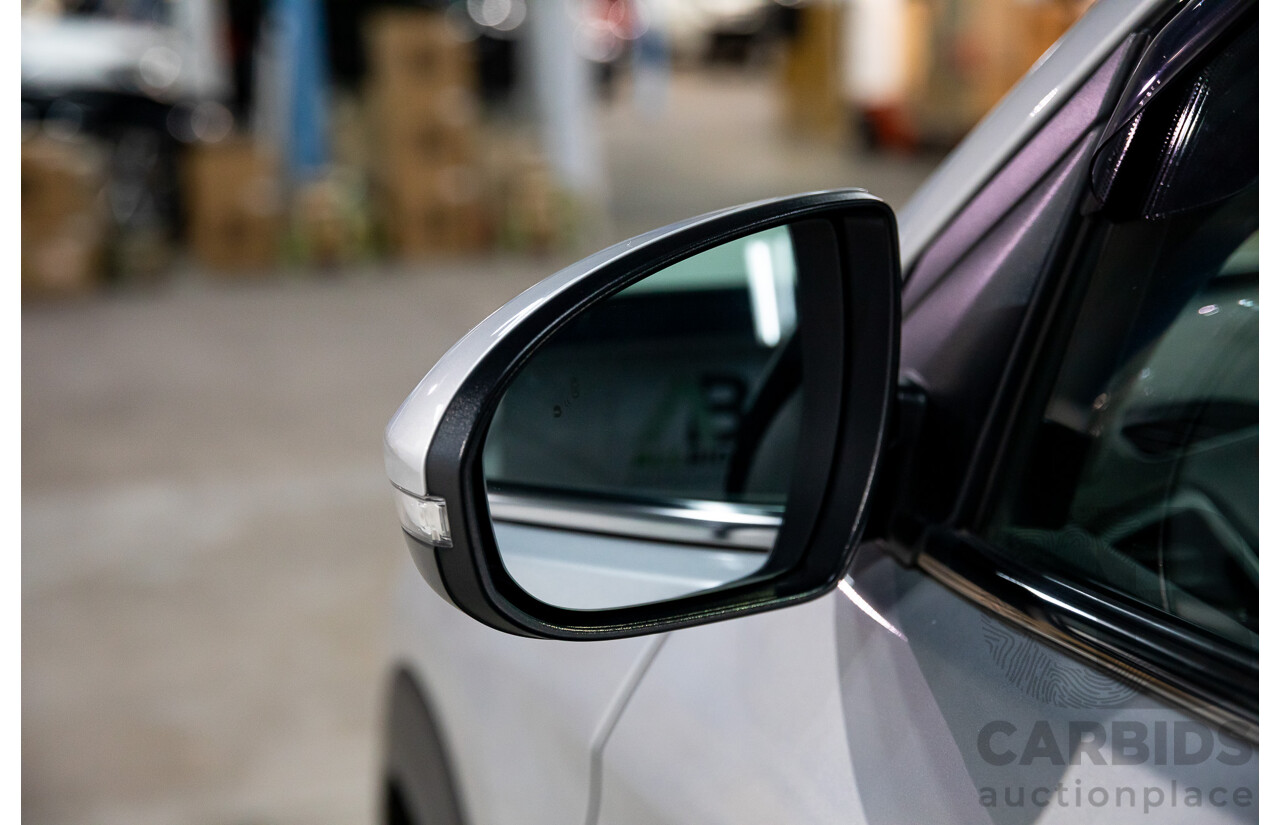 05/2016 Hyundai Tucson Highlander (AWD) TLE 4d Wagon Platinum Silver Metallic Turbo 1.6L