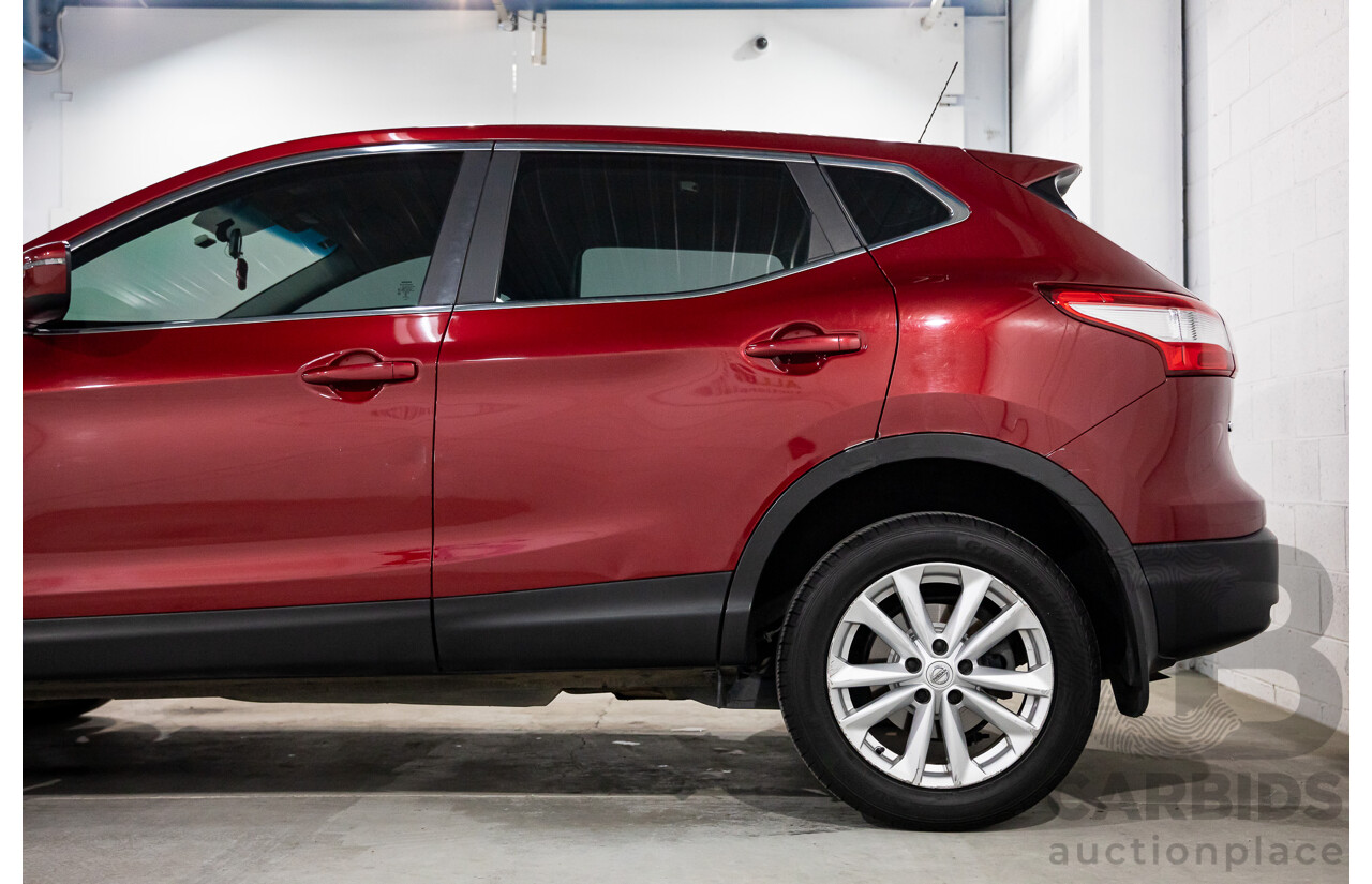 01/2016 Nissan Qashqai ST (FWD) J11 4d Wagon Magnetic Red Metallic 2.0L