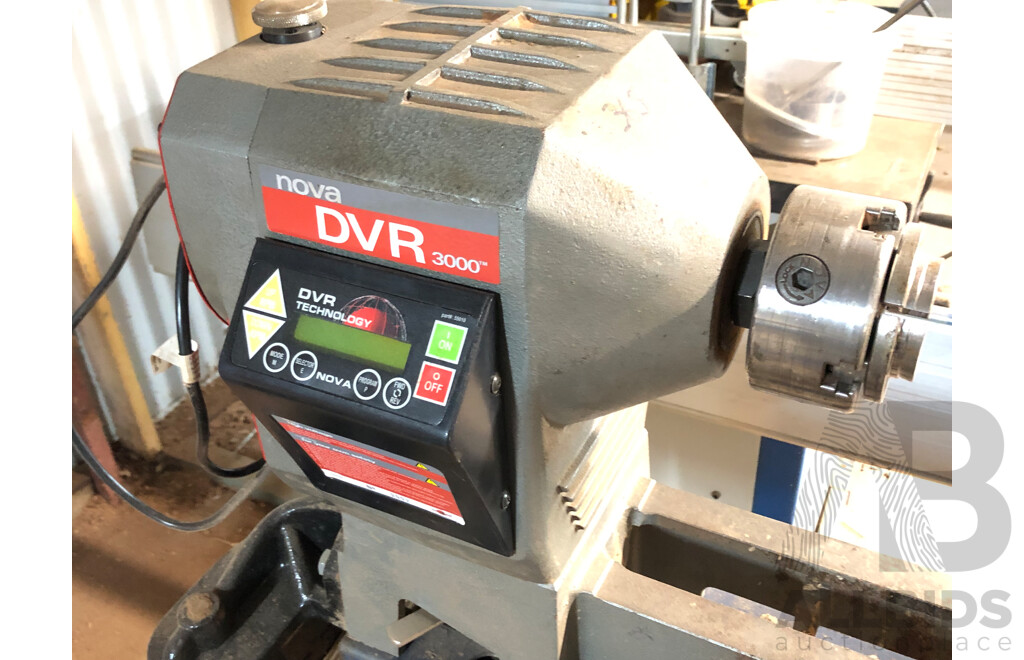 Nova DVR 3000 Woodworking Lathe and Accessories