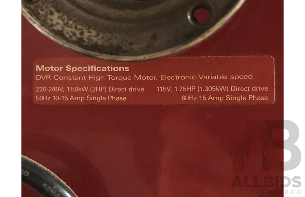 Nova DVR 3000 Woodworking Lathe and Accessories