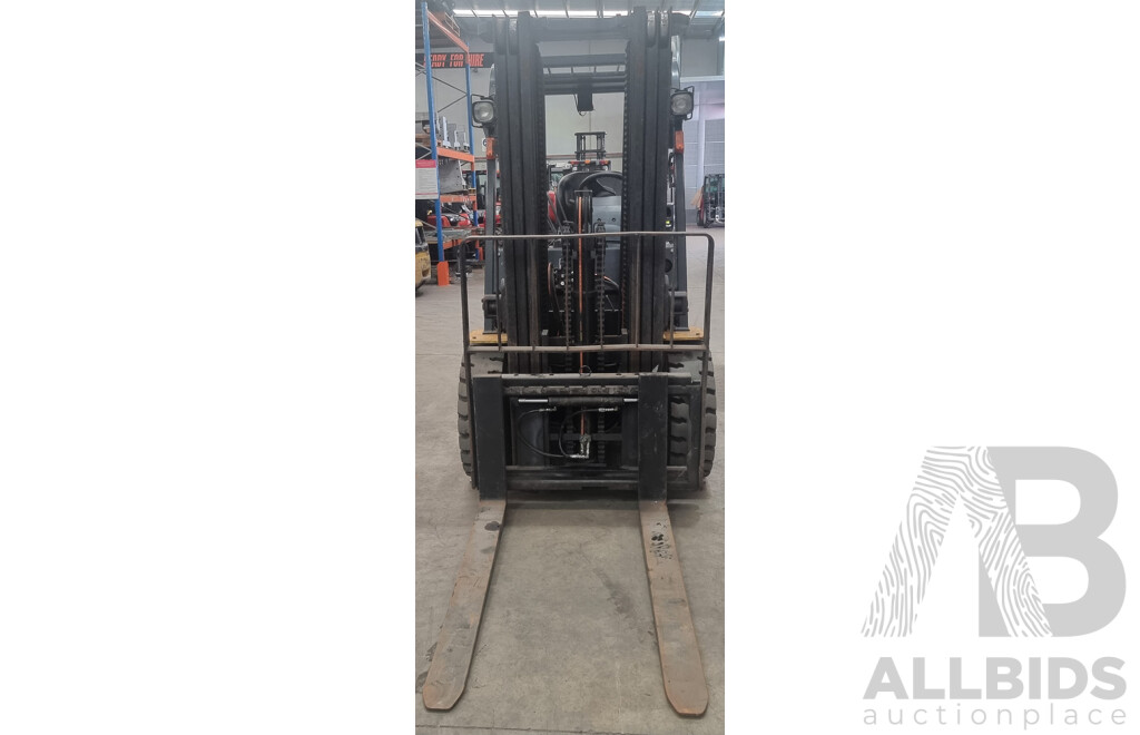 2006, 3.5 Tonne Yale GLP35TK LPG Forklift 4.5 FSV