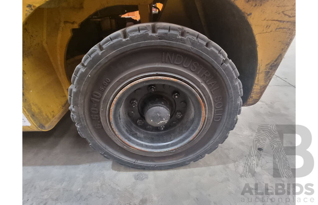 2006, 3.5 Tonne Yale GLP35TK LPG Forklift 4.5 FSV