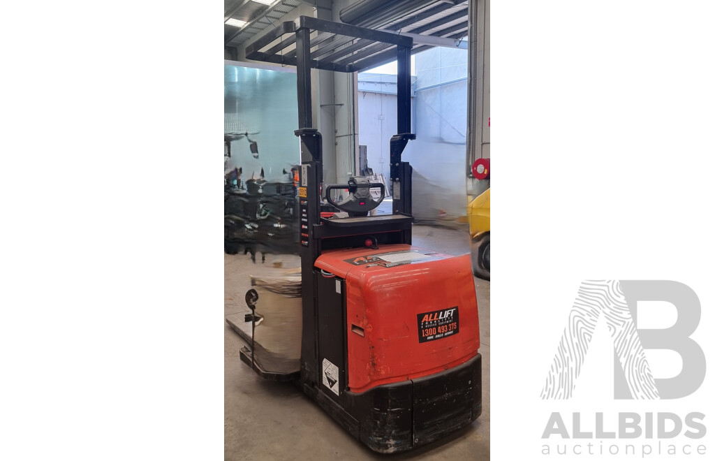 2009, 1.0 Tonne Electric Stock Picker BT - 1880mm OSE100W