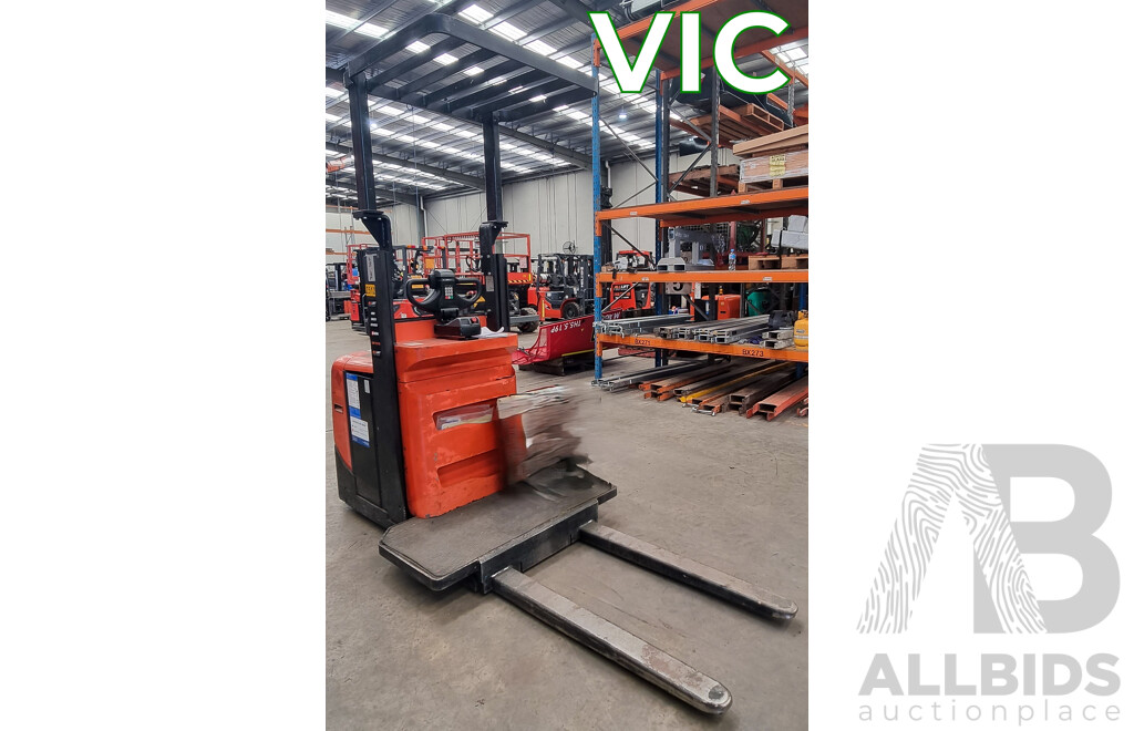 2009, 1.0 Tonne Electric Stock Picker BT - 1880mm OSE100W