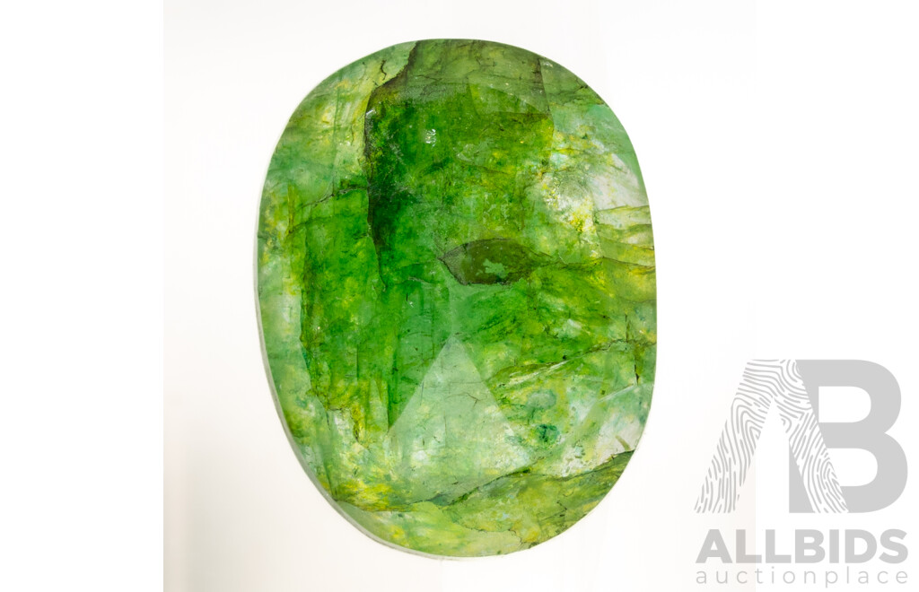 Emerald, Unset Natural Oval Cut Gemstone, 8.40 Ct