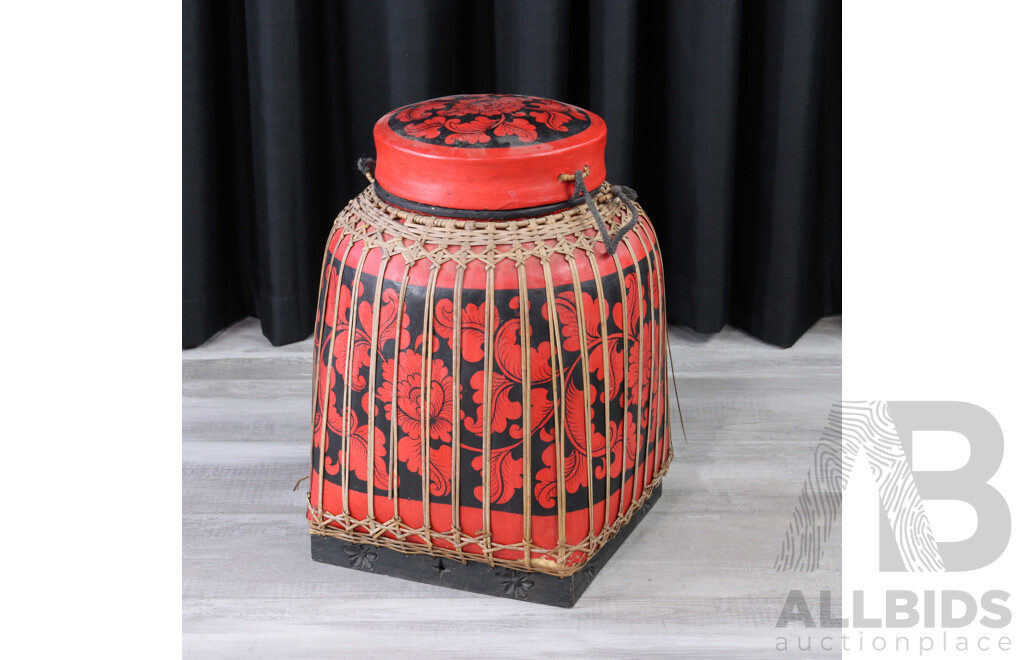 Chinese Large Hand Made and Decorated Wooden Lidded Rice Basket with Black and Red Foliate Theme