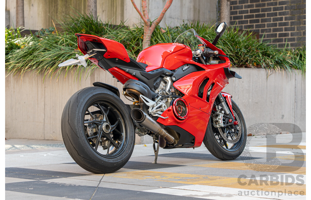 05/2020 Ducati Panigale V4 1103cc Super Sport Motorbike Ducati Red