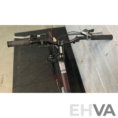 Fluid Bolt E-Bike (46cm Frame)