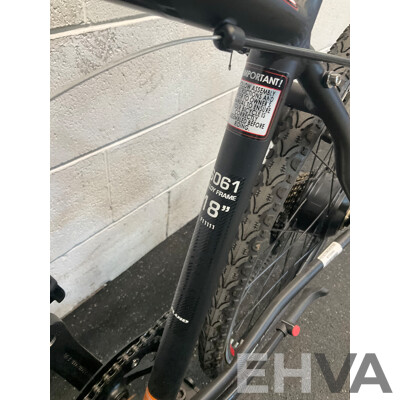 Fluid Bolt E-Bike (46cm Frame)