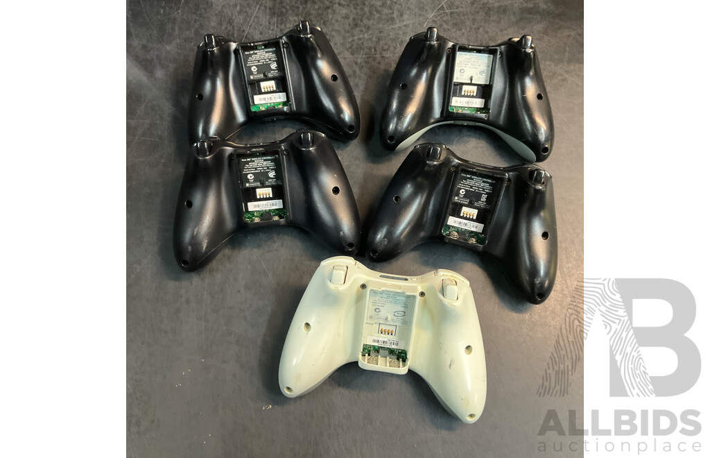 Lot of 9 Xbox 360 Wireless Controllers