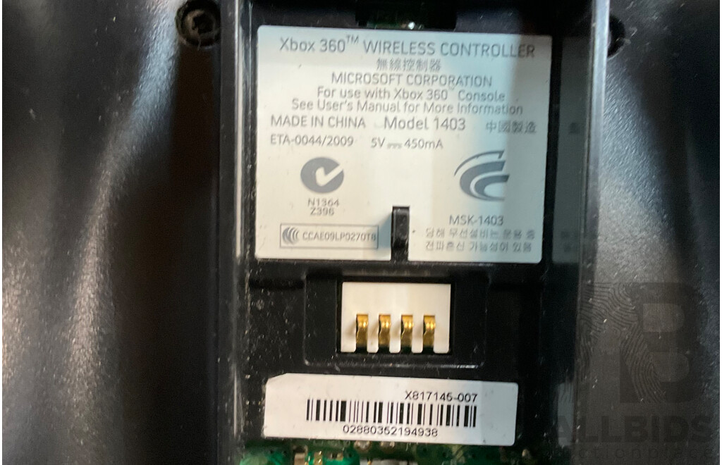 Lot of 9 Xbox 360 Wireless Controllers