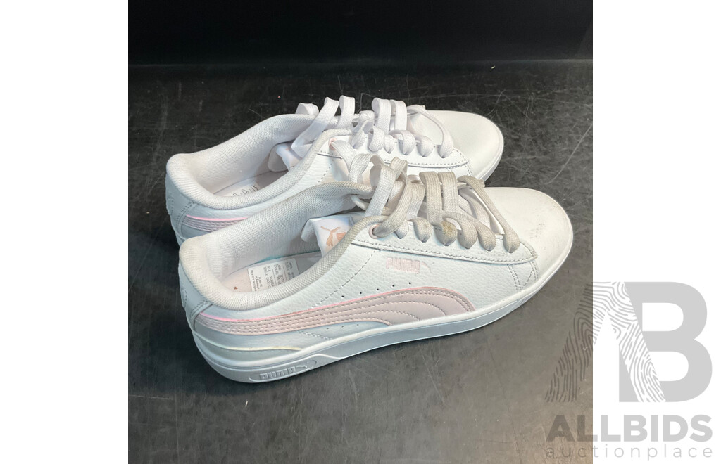 Puma Ladies Size 7 Shoes & Anko Hair Dryer & Straightener & Glue Black Socks - Lot of 5