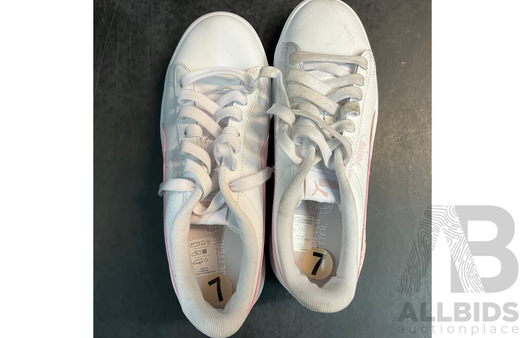 Puma Ladies Size 7 Shoes & Anko Hair Dryer & Straightener & Glue Black Socks - Lot of 5