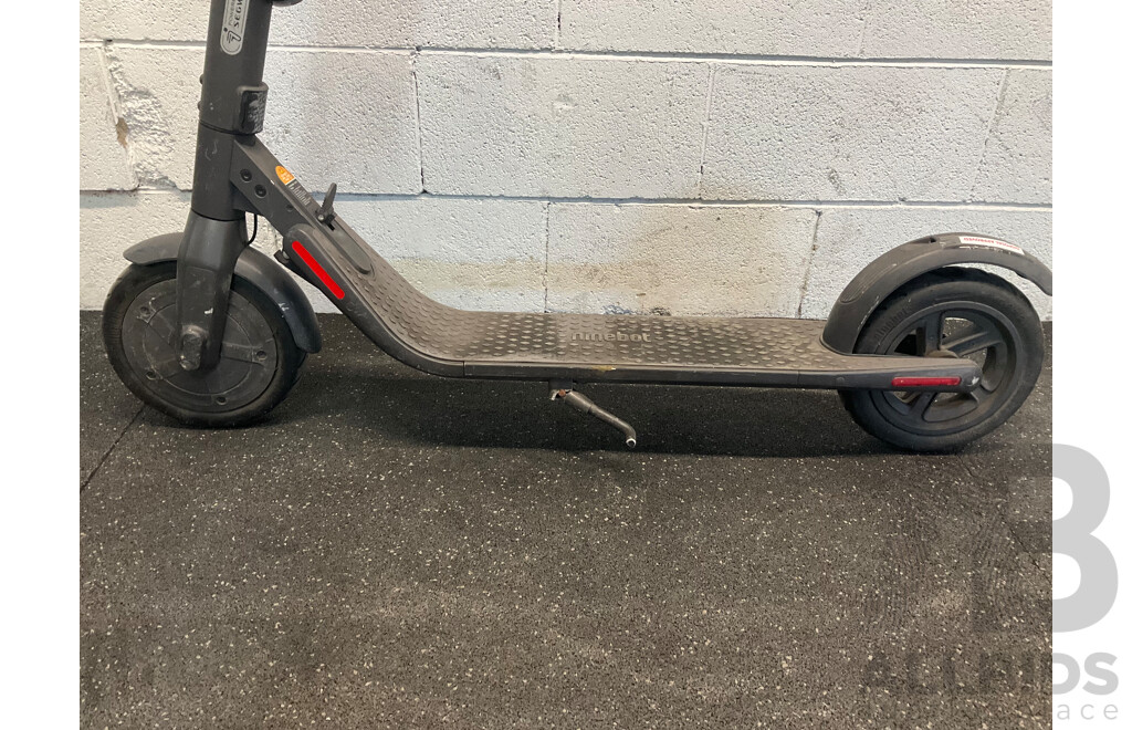Ninebot Kickscooter E22