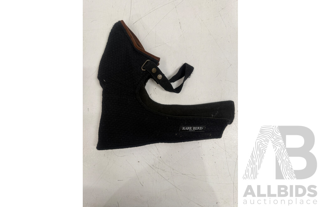 3x Ixon, Suomy, Five5 Motorcycle Riding Gloves + Rarebird, Reviti Wind Collar