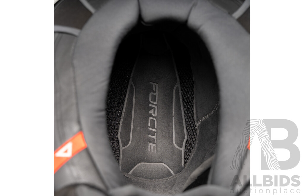 Forcite MK1S Carbon Fibre Smart Motorcycle Helmet with Inbuilt Camera GPS Infront Vision