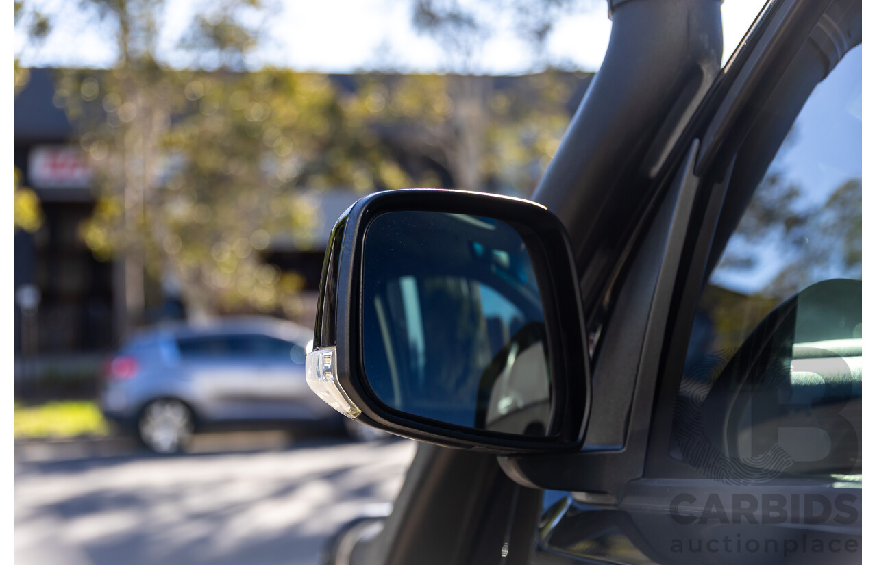 6/2012 Nissan Navara ST (4x4) D40 MY12 Dual Cab P/Up Midnight Black Metallic Turbo Diesel 2.5L