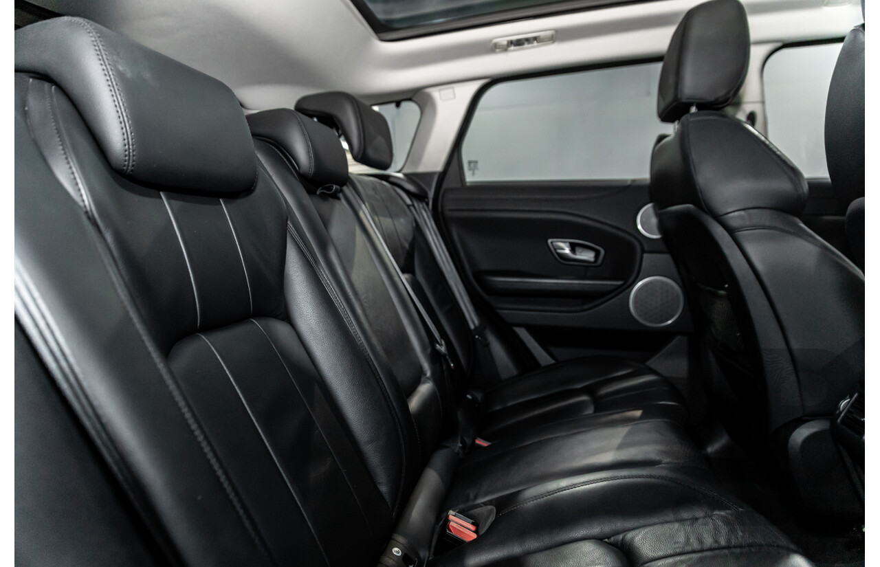 06/2017 Range Rover Evoque Td4 150 SE (AWD) LV MY17 5d Wagon Santorini Black Turbo Diesel 2.0L