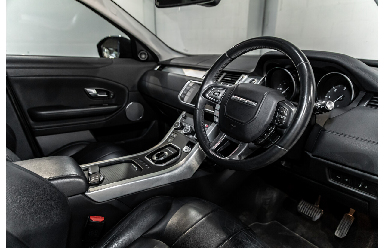 06/2017 Range Rover Evoque Td4 150 SE (AWD) LV MY17 5d Wagon Santorini Black Turbo Diesel 2.0L