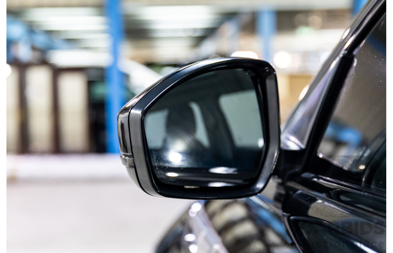 06/2017 Range Rover Evoque Td4 150 SE (AWD) LV MY17 5d Wagon Santorini Black Turbo Diesel 2.0L