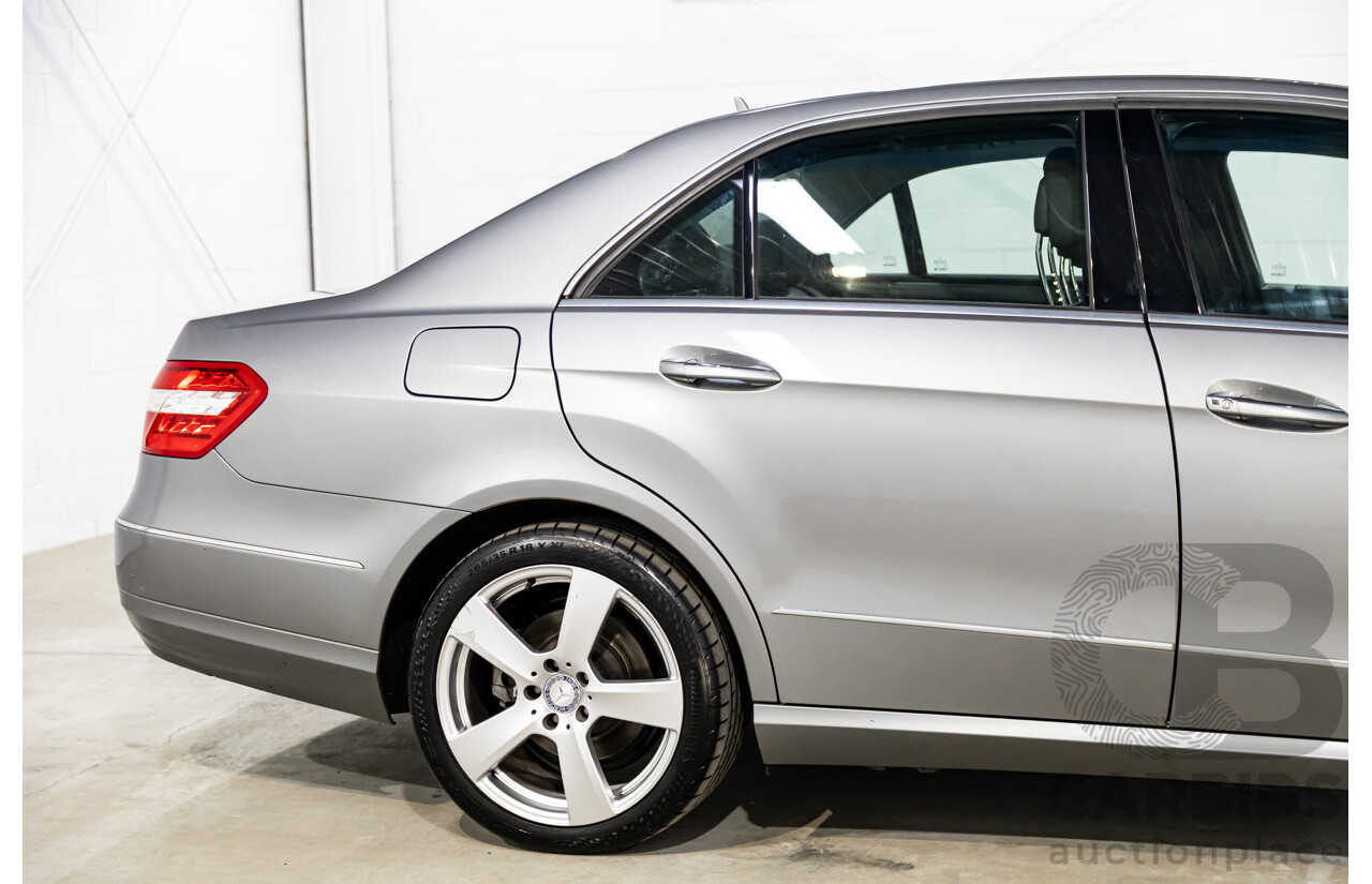 12/2009 Mercedes-Benz E350 Avantgarde W212 4d Sedan Palladium Silver Metallic V6 3.5L