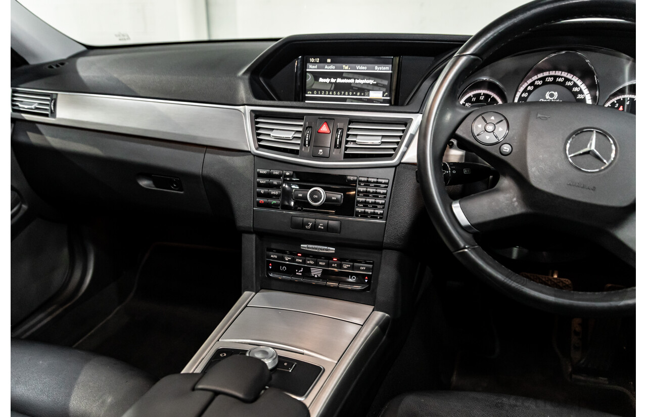 12/2009 Mercedes-Benz E350 Avantgarde W212 4d Sedan Palladium Silver Metallic V6 3.5L