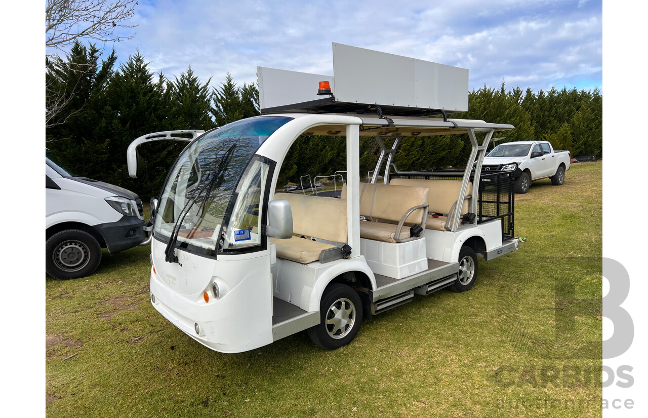 10/2013 EMC EG6118KA03 11 Person Electric Golf Cart Sightseeing Bus