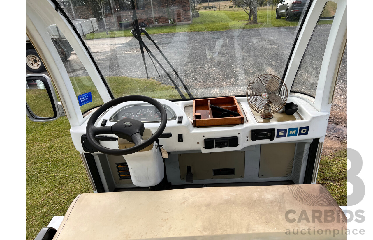 10/2013 EMC EG6118KA03 11 Person Electric Golf Cart Sightseeing Bus