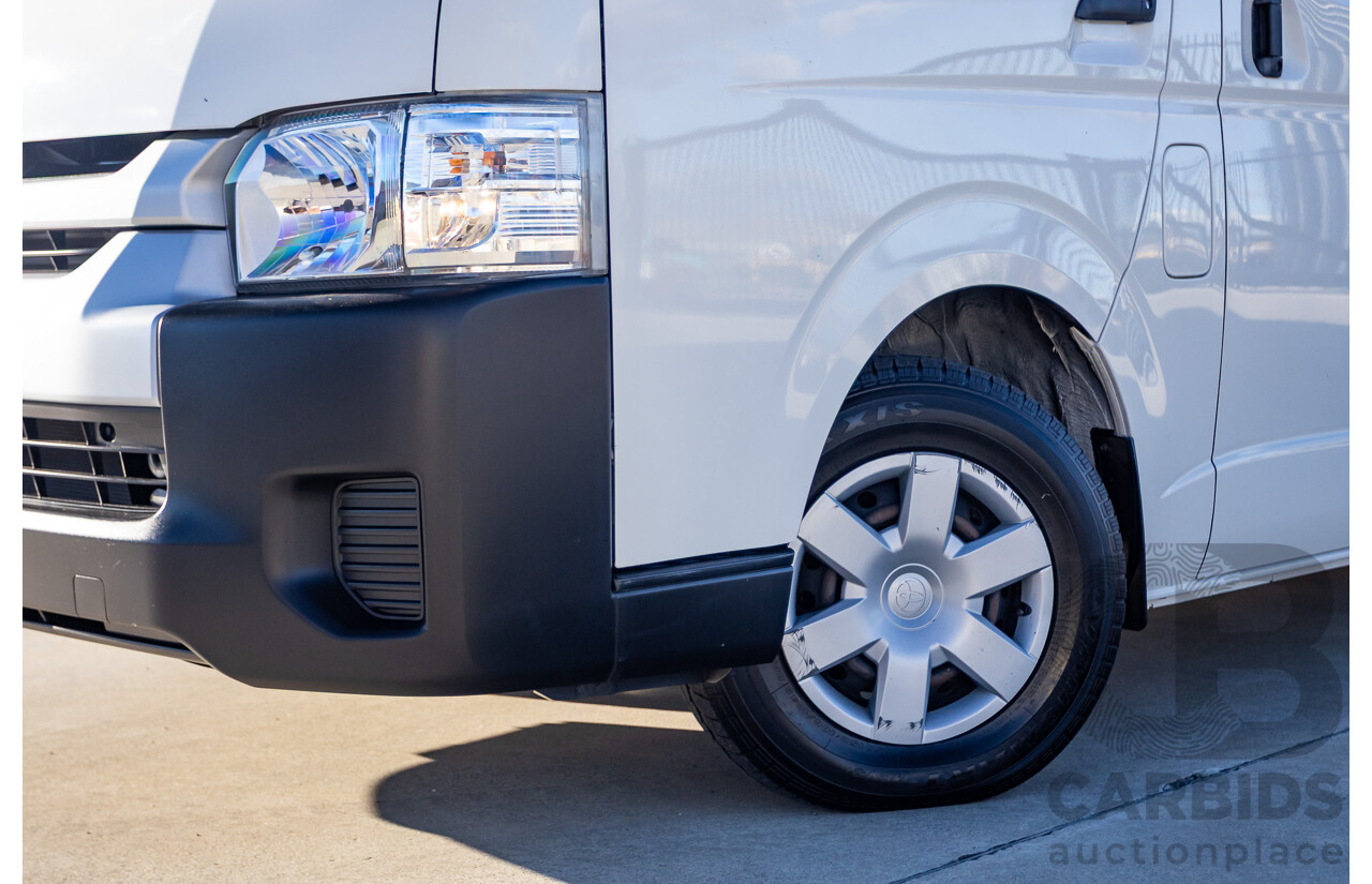 6/2016 Toyota Hiace SLWB KDH221R MY16 4d Van French Vanilla White Turbo Diesel 3.0L