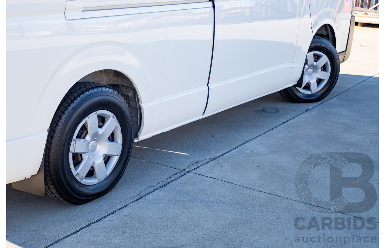 6/2016 Toyota Hiace SLWB KDH221R MY16 4d Van French Vanilla White Turbo Diesel 3.0L