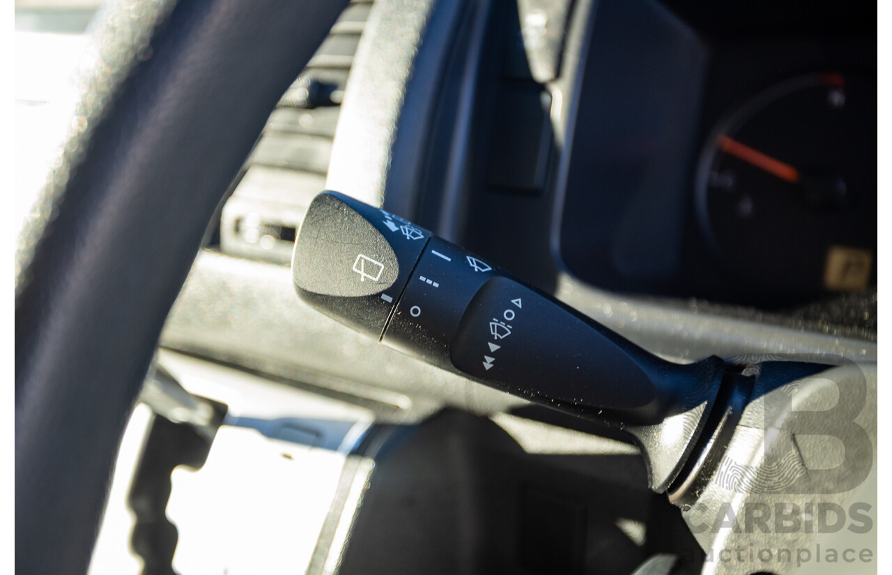 6/2016 Toyota Hiace SLWB KDH221R MY16 4d Van French Vanilla White Turbo Diesel 3.0L