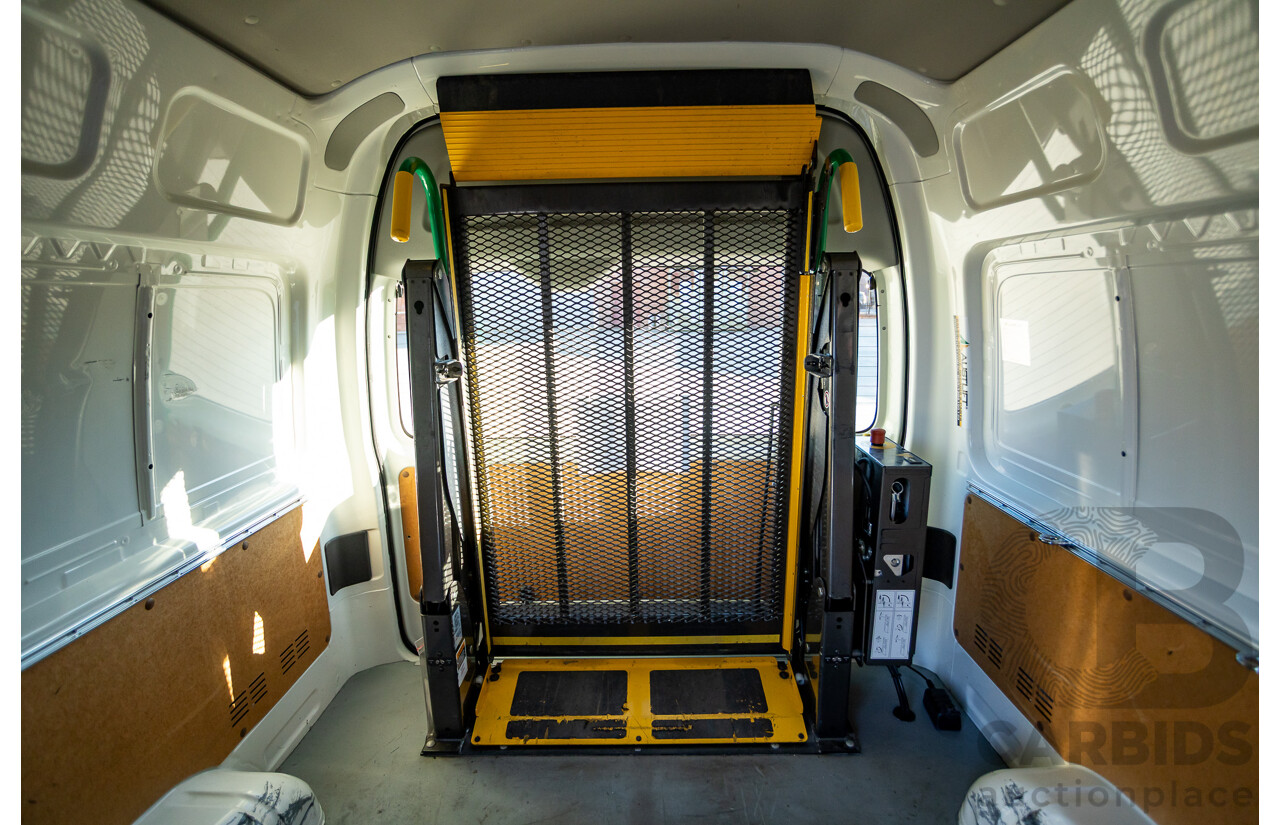 6/2016 Toyota Hiace SLWB KDH221R MY16 4d Van French Vanilla White Turbo Diesel 3.0L