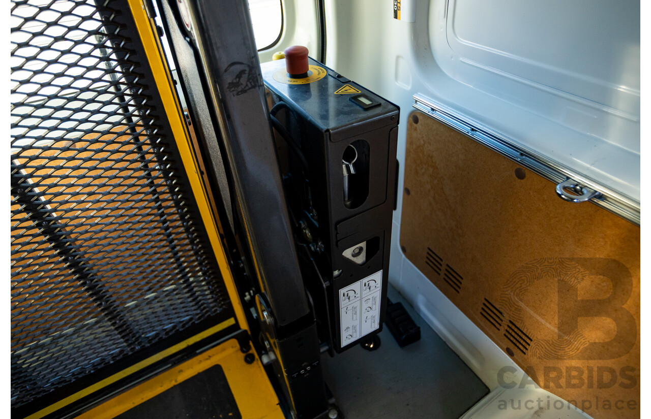 6/2016 Toyota Hiace SLWB KDH221R MY16 4d Van French Vanilla White Turbo Diesel 3.0L