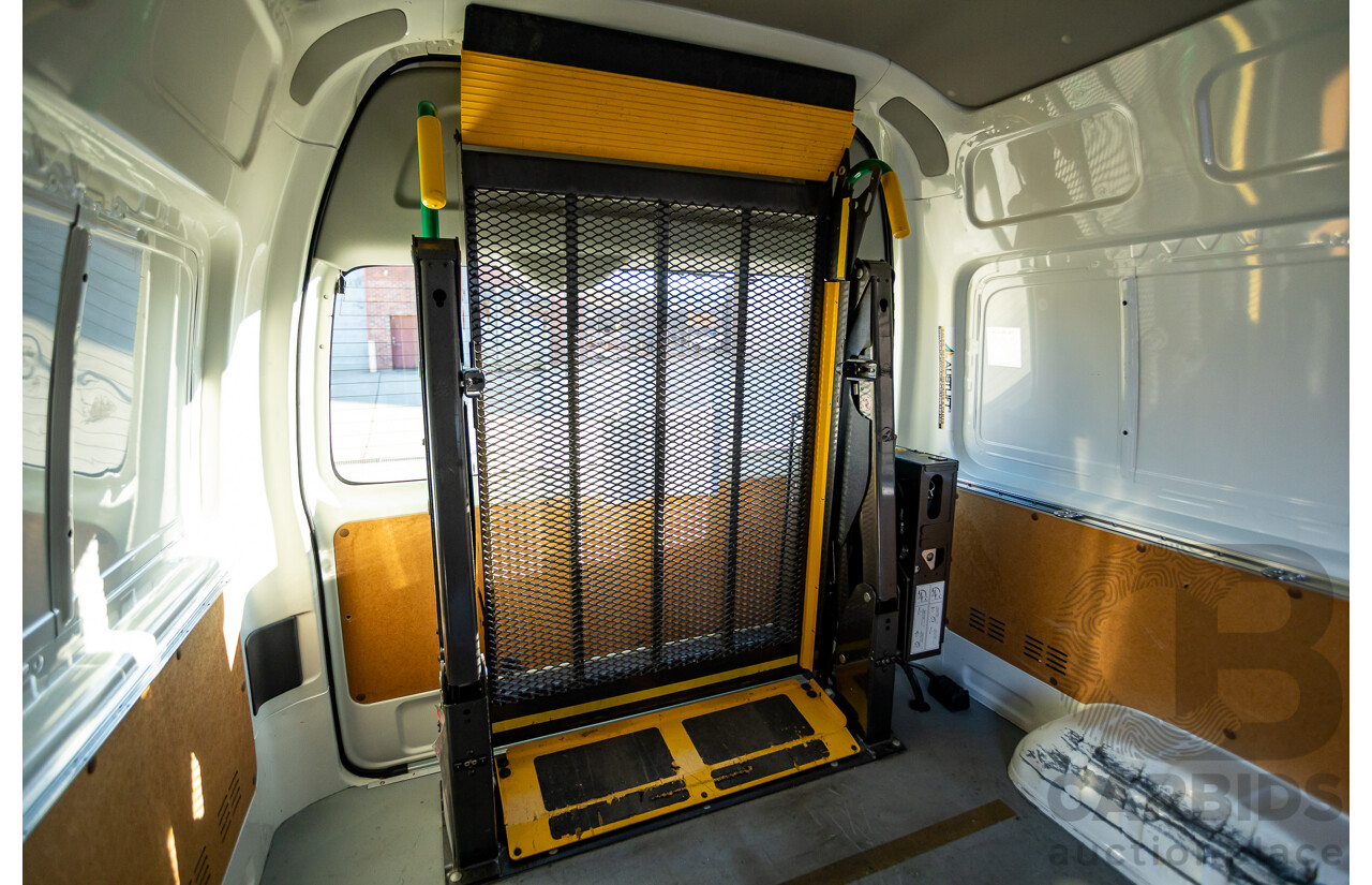 6/2016 Toyota Hiace SLWB KDH221R MY16 4d Van French Vanilla White Turbo Diesel 3.0L