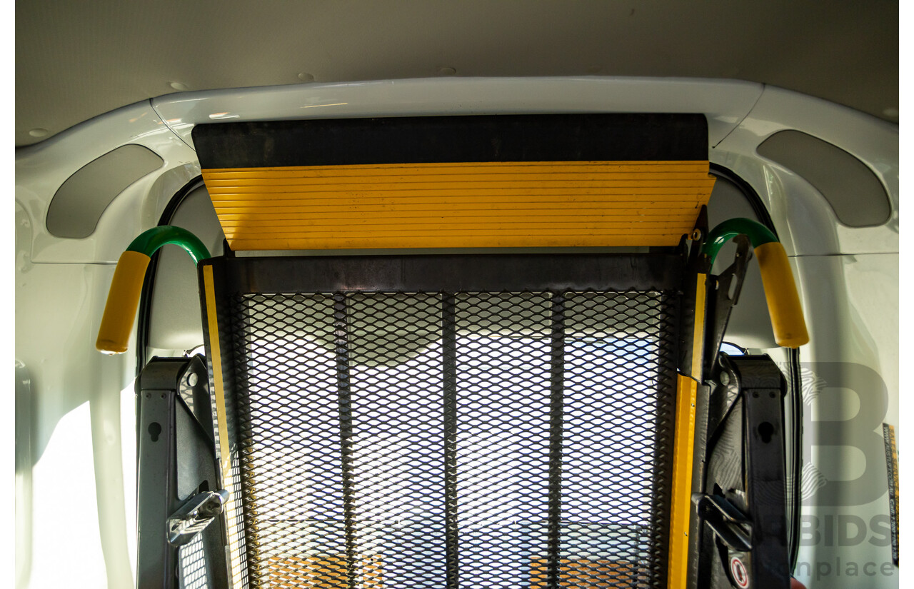 6/2016 Toyota Hiace SLWB KDH221R MY16 4d Van French Vanilla White Turbo Diesel 3.0L