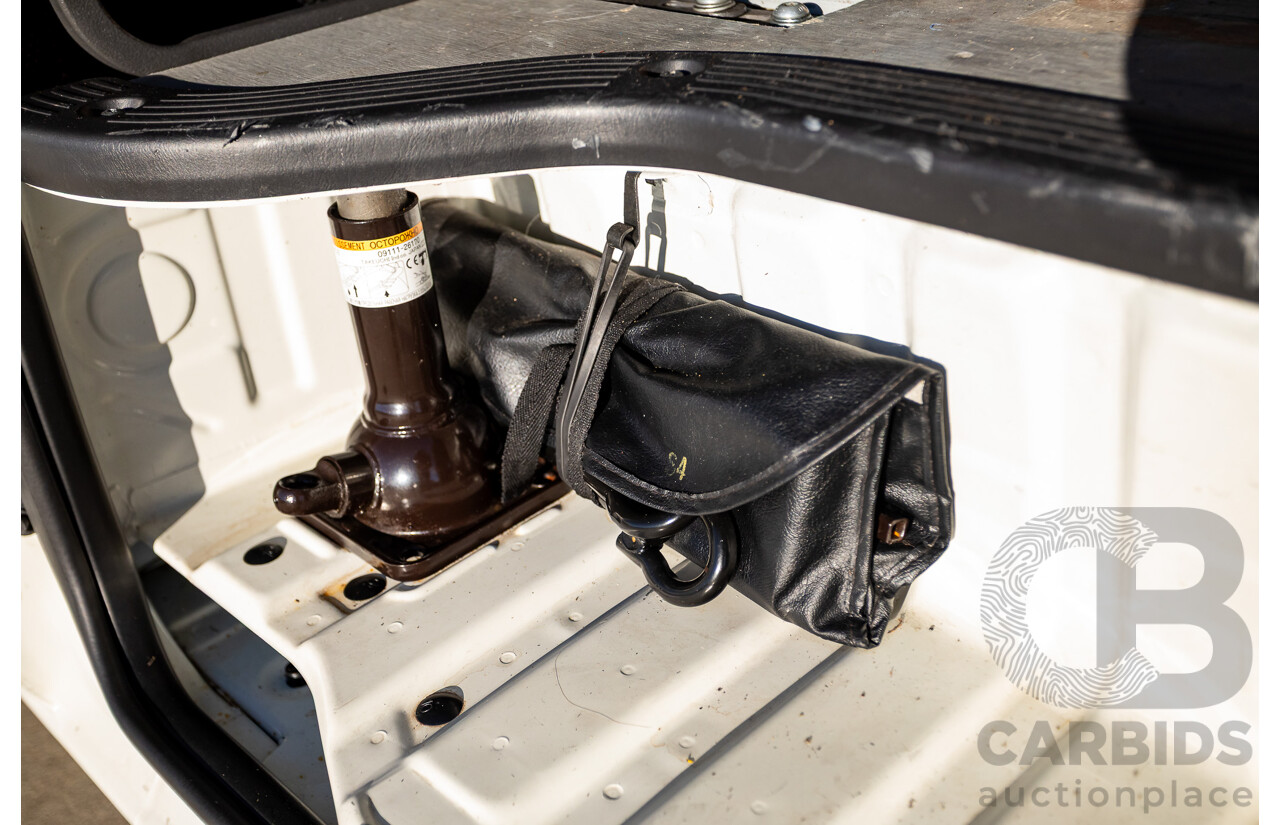 6/2016 Toyota Hiace SLWB KDH221R MY16 4d Van French Vanilla White Turbo Diesel 3.0L