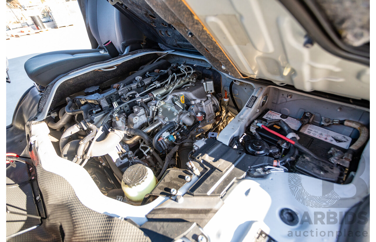 6/2016 Toyota Hiace SLWB KDH221R MY16 4d Van French Vanilla White Turbo Diesel 3.0L