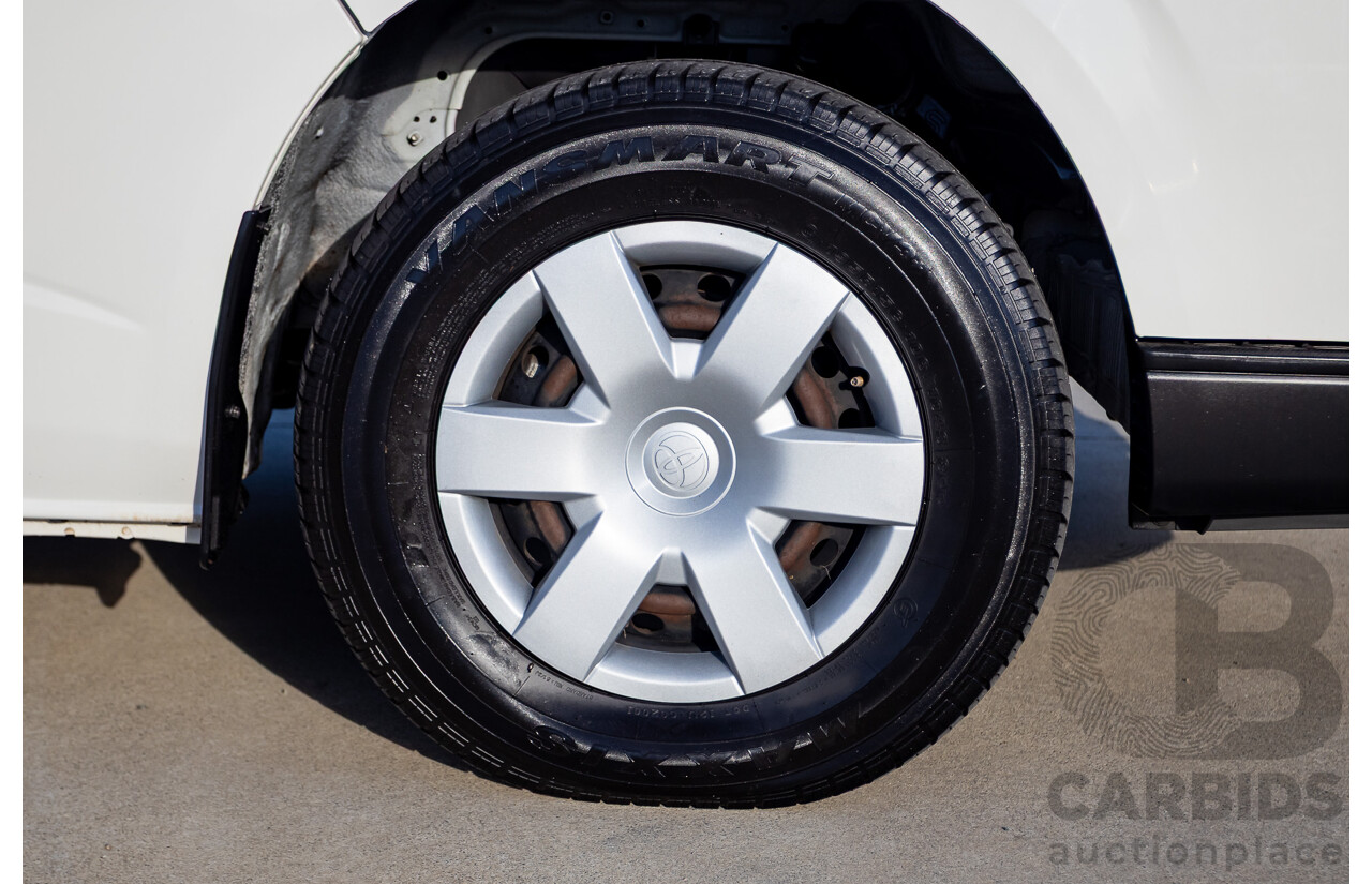 6/2016 Toyota Hiace SLWB KDH221R MY16 4d Van French Vanilla White Turbo Diesel 3.0L