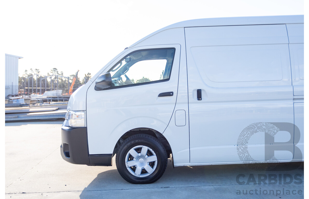 6/2016 Toyota Hiace SLWB KDH221R MY16 4d Van French Vanilla White Turbo Diesel 3.0L