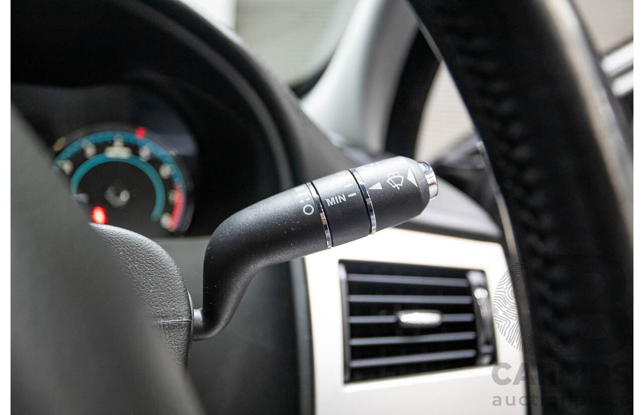 1/2013 Jaguar XF 3.0 SV6 Luxury MY13 4d Sedan Ultimate Black Metallic Supercharged V6 3.0L