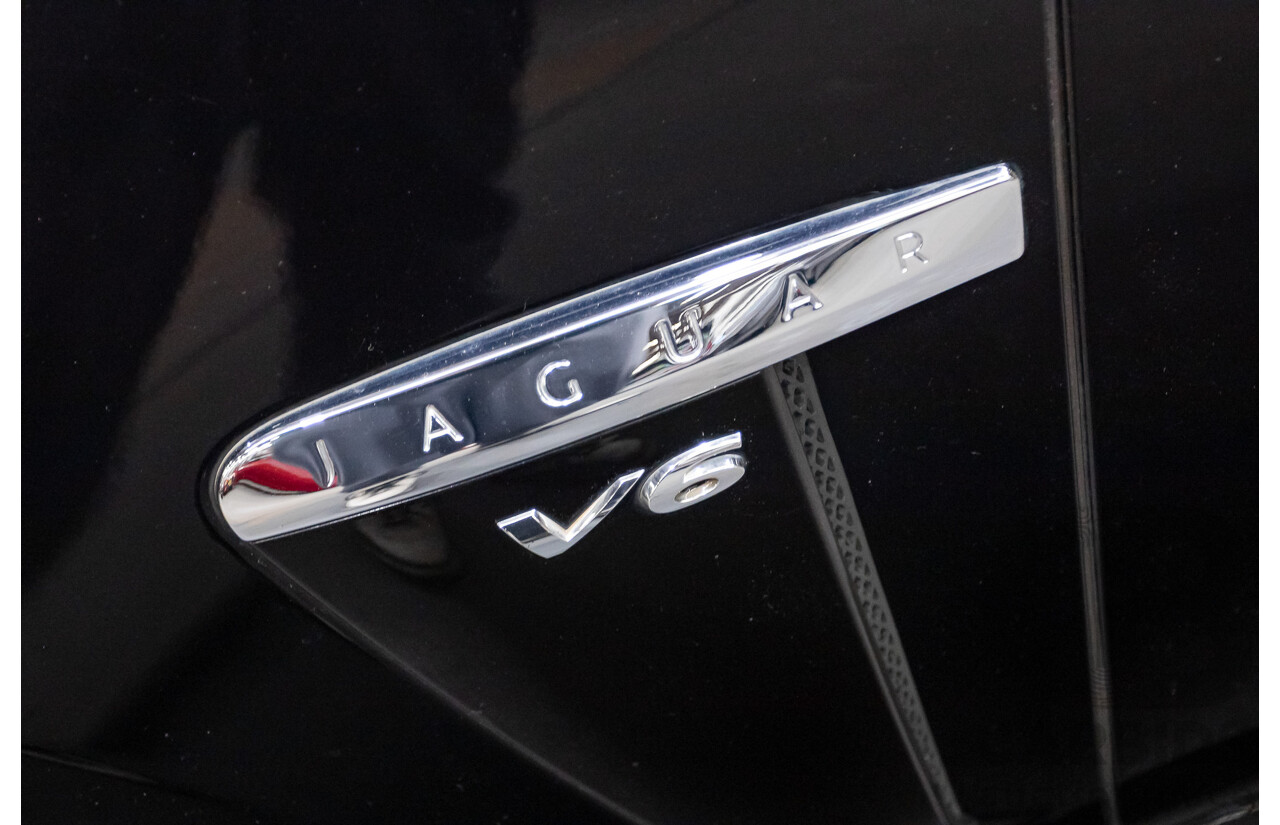 1/2013 Jaguar XF 3.0 SV6 Luxury MY13 4d Sedan Ultimate Black Metallic Supercharged V6 3.0L