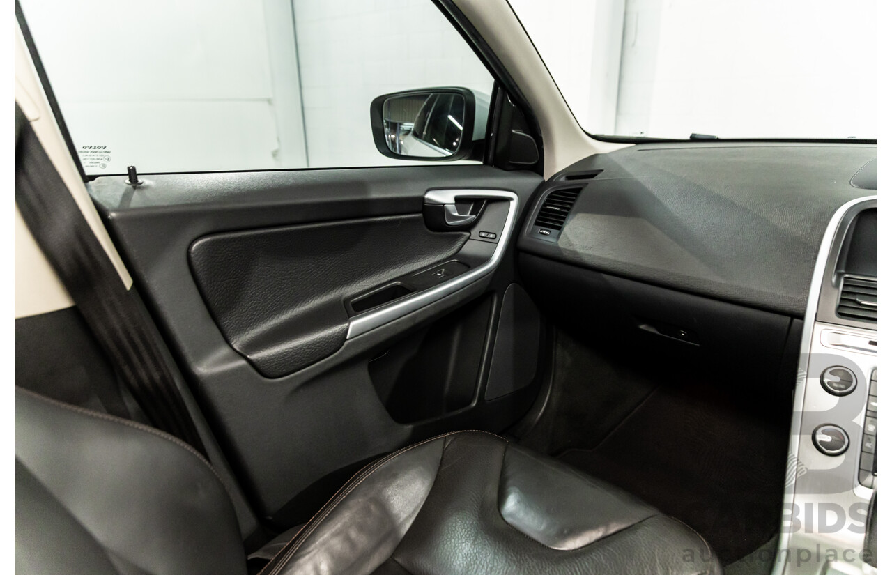 8/2011 Volvo XC60 T5 (FWD) DZ MY12 4d Wagon Ice White Turbo 2.0L