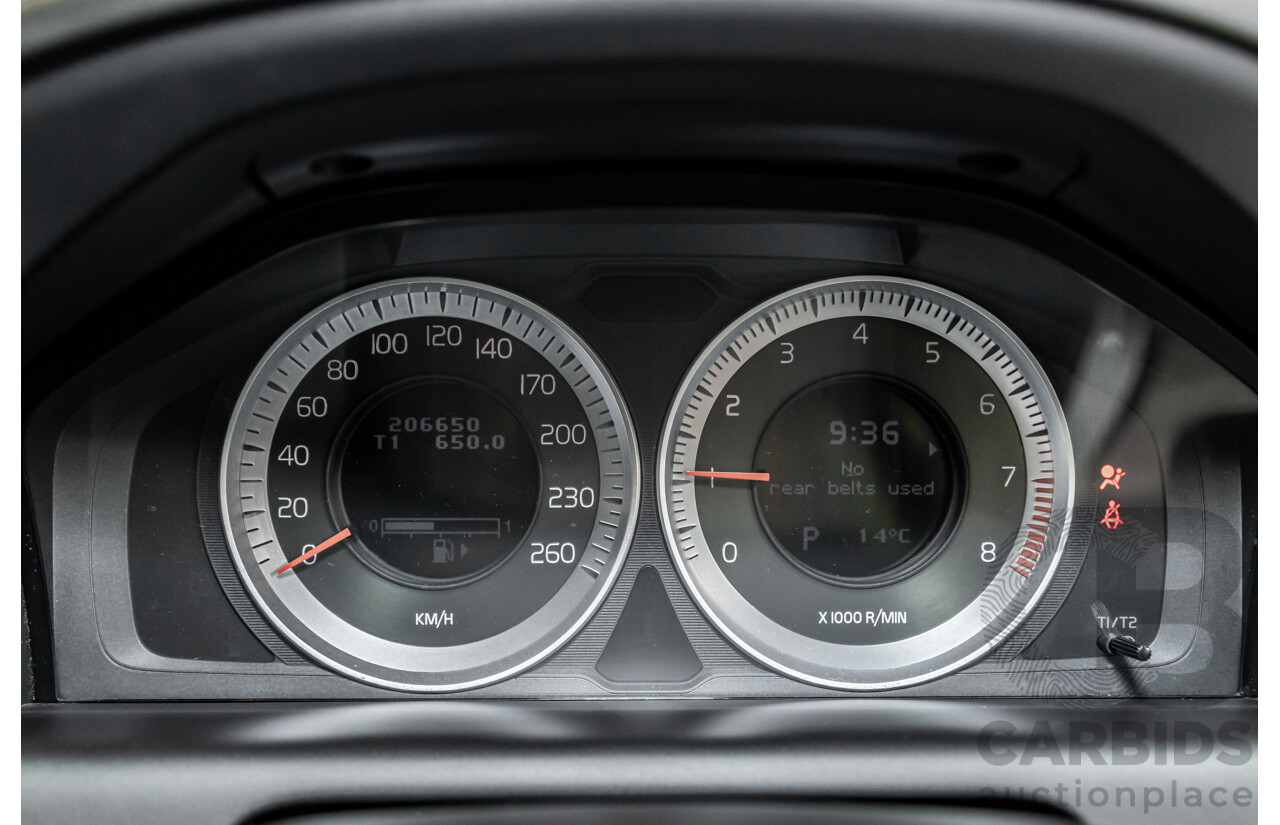 8/2011 Volvo XC60 T5 (FWD) DZ MY12 4d Wagon Ice White Turbo 2.0L