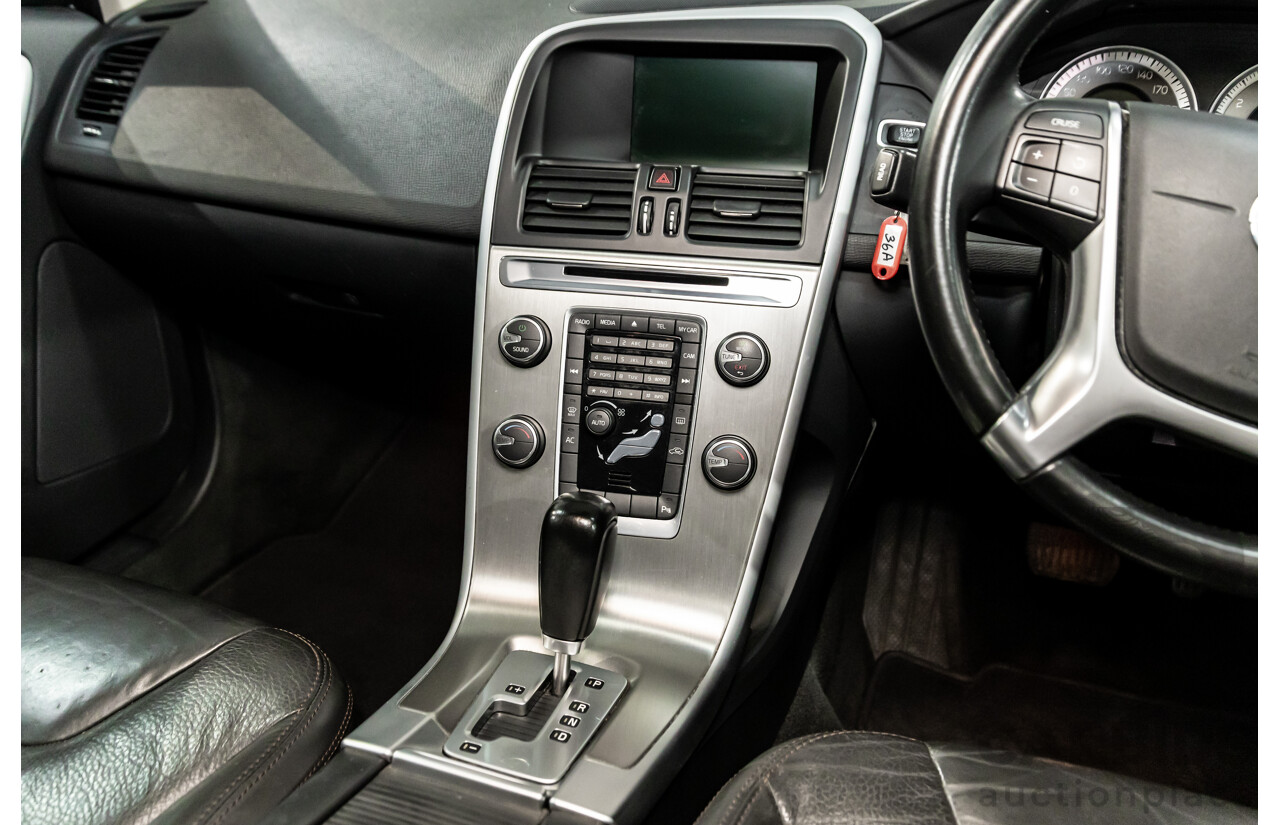 8/2011 Volvo XC60 T5 (FWD) DZ MY12 4d Wagon Ice White Turbo 2.0L