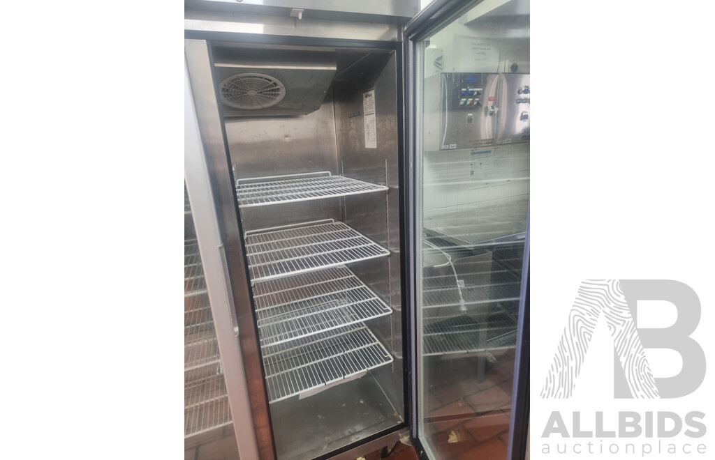 Quipwell Commercial 2 Door 1300L Glass Door Fridge