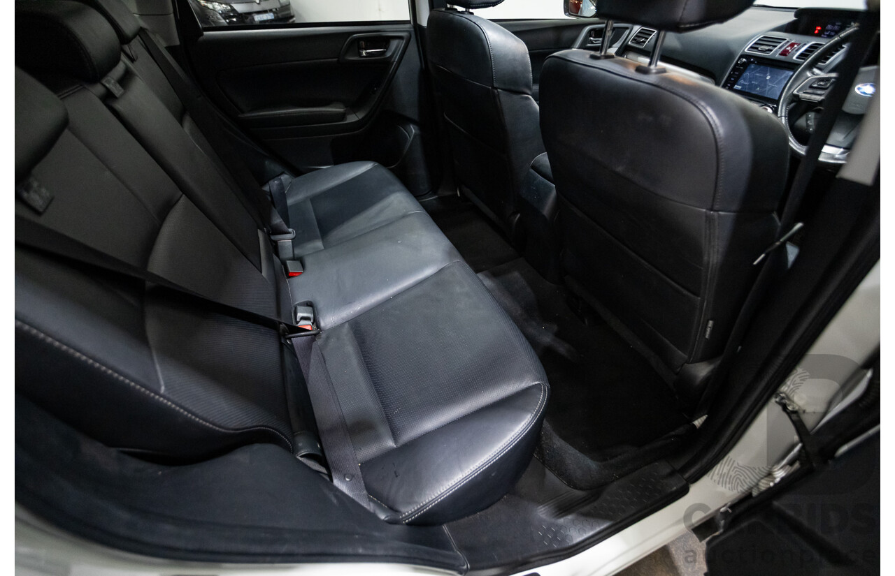 12/2015 Subaru Forester 2.5i-S (AWD) S4 MY15 4d Wagon Crystal White Pearl 2.5L