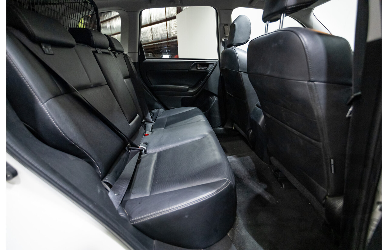 12/2015 Subaru Forester 2.5i-S (AWD) S4 MY15 4d Wagon Crystal White Pearl 2.5L